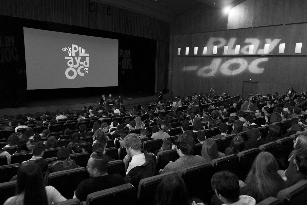 PlayDocFest's tweet photo. PLAY-DOC 2019 visto por nuestra fotógrafa del alma @atamarada 📸🔥 https://t.co/QqHfzdLeyR … #PlayDoc2019 #PlayDocFest #PlayDoc #Tui #Tuy https://t.co/9XMSy9PSH1