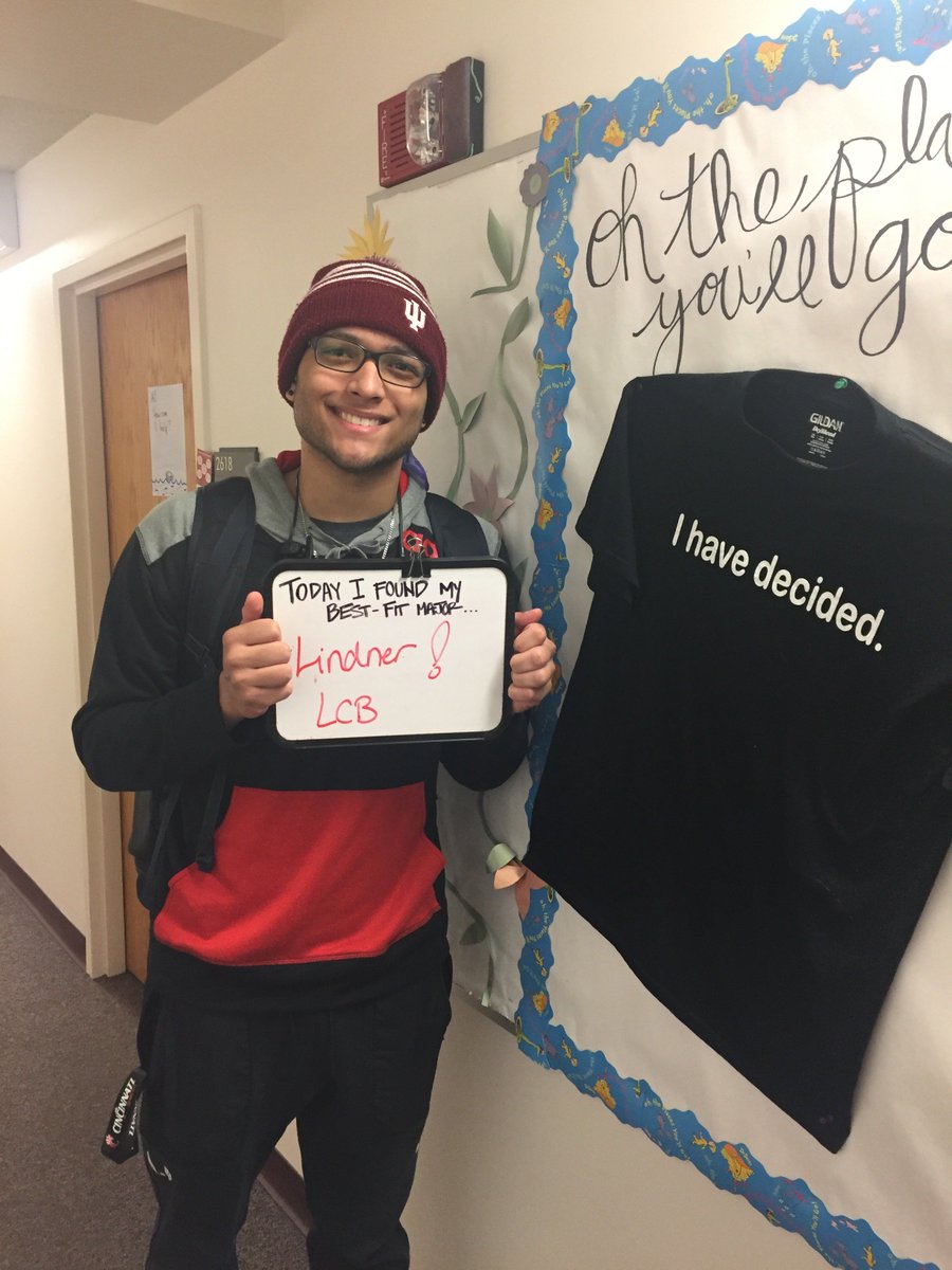 Happy Monday <a href="/BrebeufJesuit/">Brebeuf Jesuit</a> you can be so proud of Chase L. who is headed to <a href="/LindnerCollege/">Lindner College of Business</a> <a href="/LSA_UC/">LindnerStudentAssoc.</a> Marketing major with an <a href="/UC_ArtSci/">UC_ArtSci</a> PR certificate and Political Science minor!  Thank you for supporting Chase to <a href="/uofcincy/">University of Cincinnati</a> and his future in <a href="/LindnerCollege/">Lindner College of Business</a> ❤️🖤