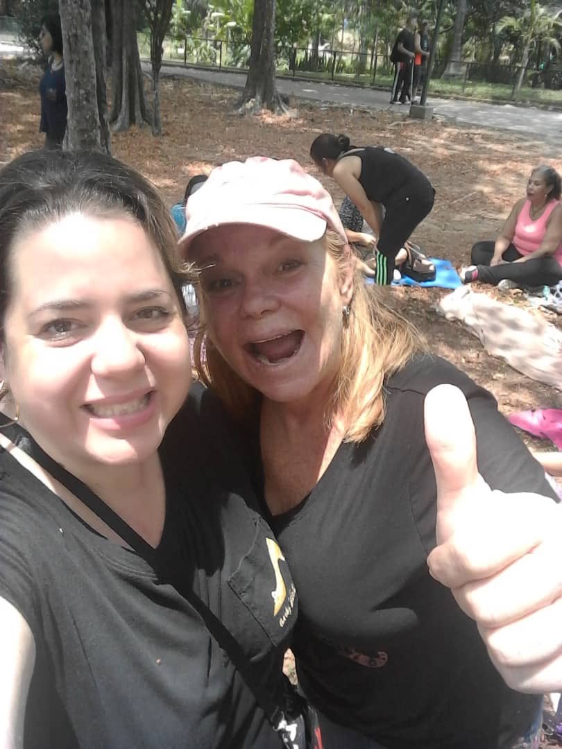 risodinamika's tweet photo. Hoy una mañana llena de energía, y alegría @risodinamika,  gracias por la invitación a @pormistacones  Para un cambio real, necesitamos energía femenina en la gestión del mundo. Necesitamos un número crítico de mujeres en posiciones de poder, y necesitamos cultivar la energía fem https://t.co/Aunw5i0vjs