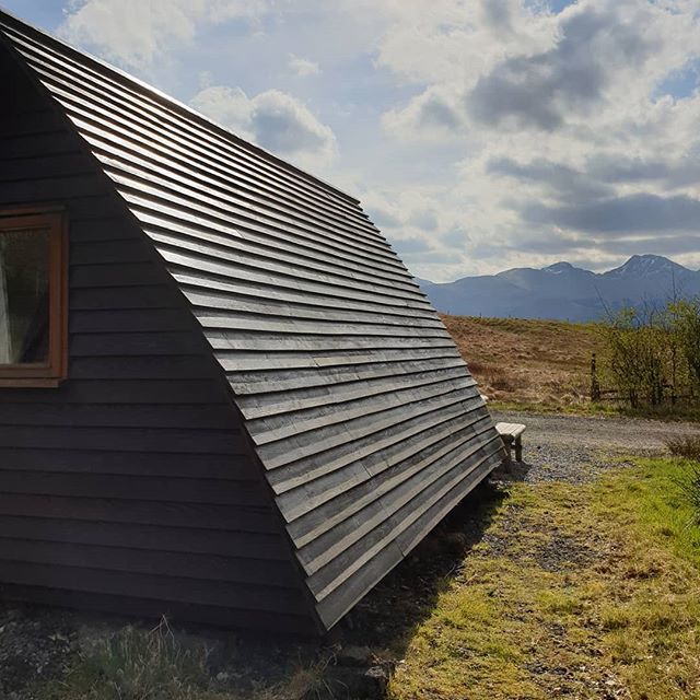 appletreecabins's tweet photo. Bit of cabin research up in the highlands 🏴󠁧󠁢󠁳󠁣󠁴󠁿 happy Easter holidays everyone 🍏👍 https://t.co/j0LKmzfear https://t.co/Vf5fseJGo7