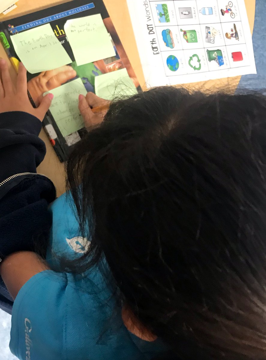 tmce0419's tweet image. @GulliverSchools 1st &amp;amp; 2nd grade #ELLs kicked off a nonfiction unit today by reading books about caring for the earth and finding 5 facts to share with their buddies. 📖 🔍 ✏️ #gslearning #readwritecreate #ELs_Can #factfinders