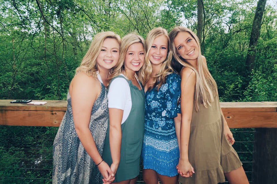 Happy Mu Monday babes!!⚡️💋