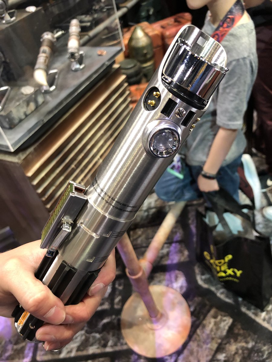 galaxy's edge anakin lightsaber