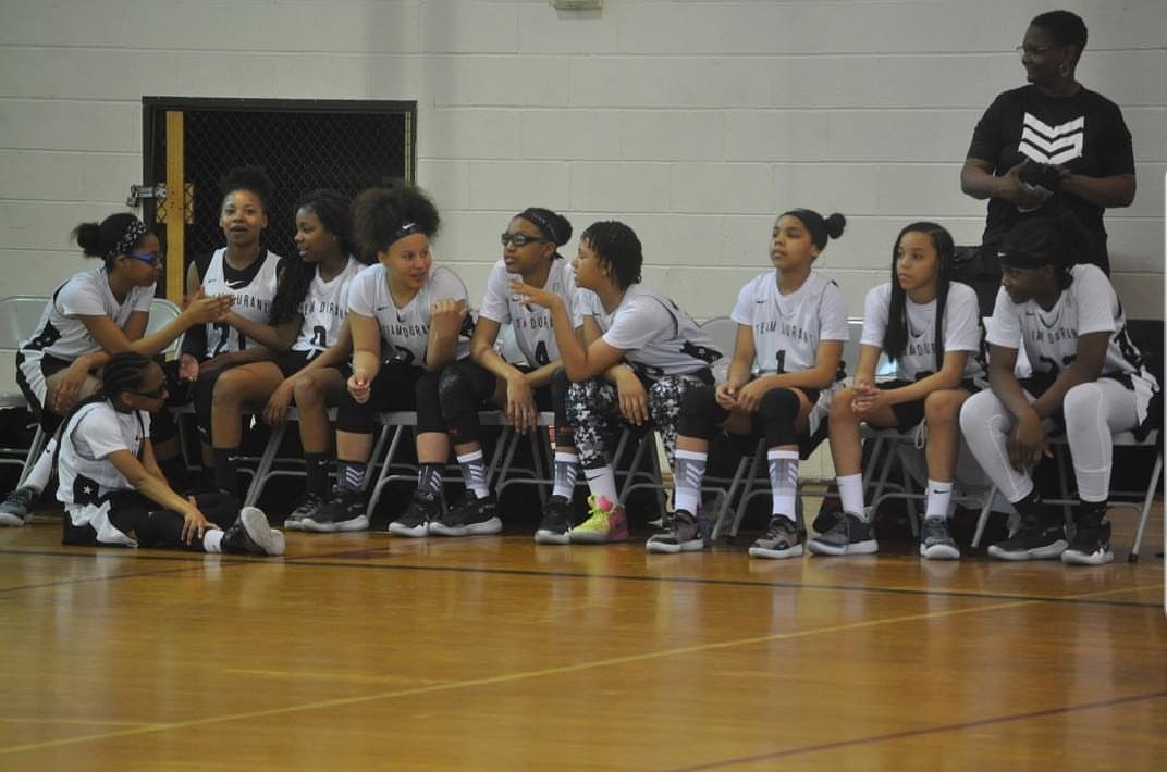 teamdurantgirls's tweet photo. Huge shout out and thank you to @NewJerseySparks and @SeriousHoopsPod for hosting us this past weekend. Every single team had a very competitive weekend which made it all worth while. Big congrats to #Durant2025 on their 4-0 start in The League. #teamdurantgirls #MoveAsOne https://t.co/ZCNTZpCb4b