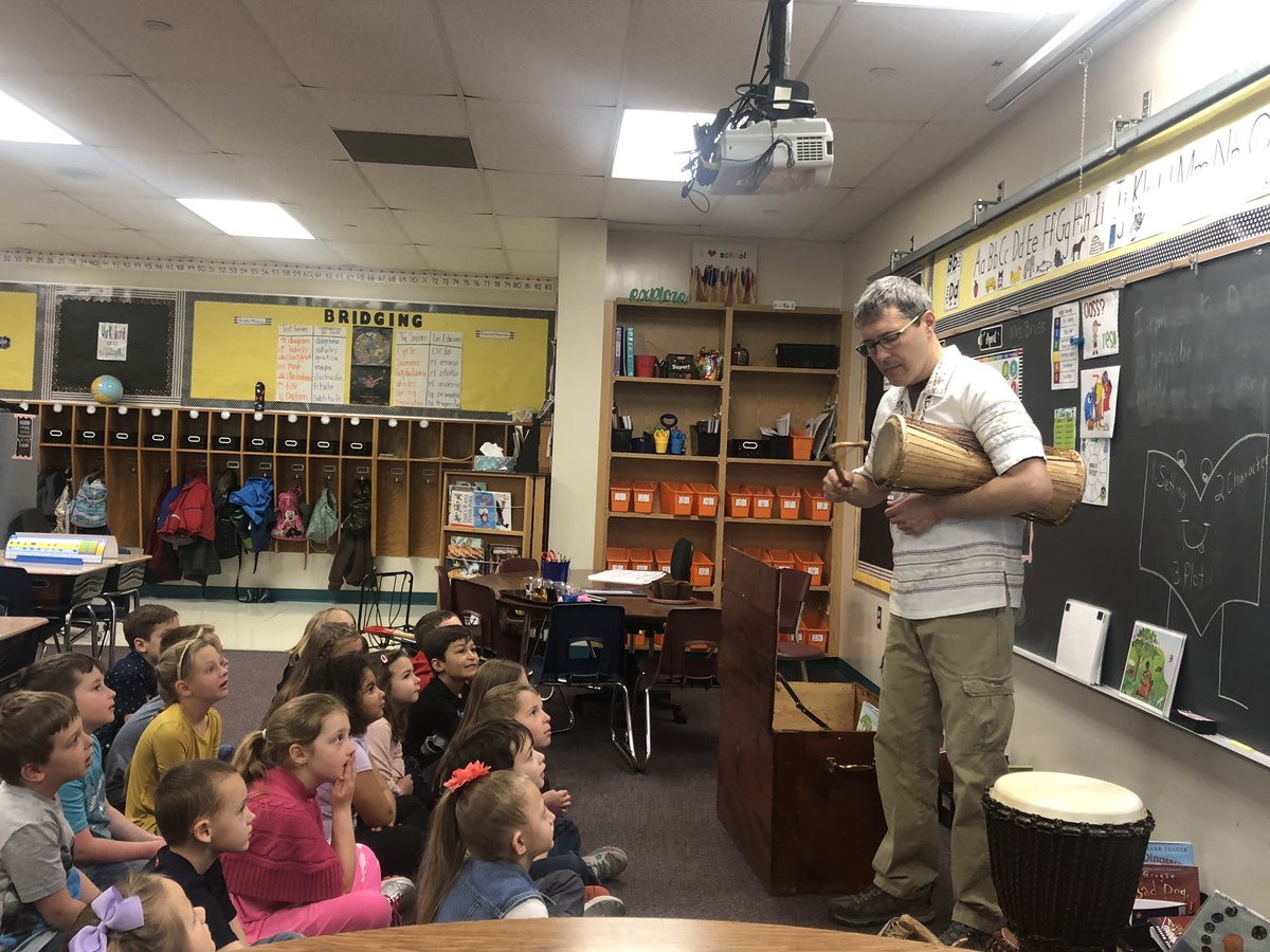 paulkeisha's tweet photo. We love the Honeywell Educational Outreach programs and Mr. Brian! Teaching us about plot, characters and setting through musical instruments and stories from Africa! @OJN_Principal @HoneywellCenter #AwesomeApaches #TheApaceWay https://t.co/04Zi0YYRKW