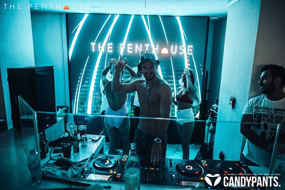 CandypantsDXB's tweet photo. The photos from our Pool Brunch @fivepalmdubai on Saturday are up now #Candypants #Facebook #Fanpage #Dubai #PoolBrunch #EverySaturday ☀️
info@candypants-events.co.uk https://t.co/hRsgmN9kPG