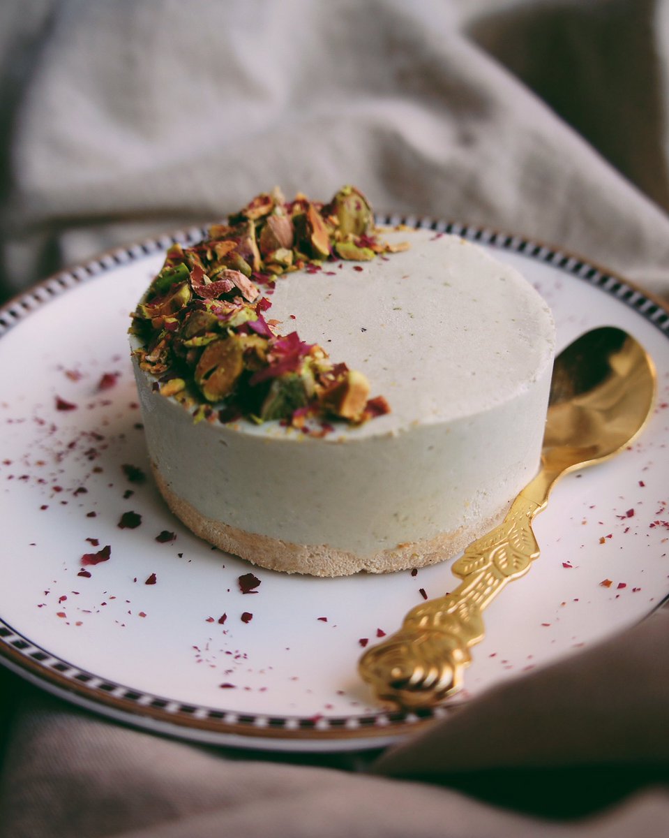 BakeryBlackred's tweet photo. “I’m not perfect, but I’m doing the best I can to cause the least harm”
#vegan #thefutureisvegan #vegandessert https://t.co/HGvPint6mO