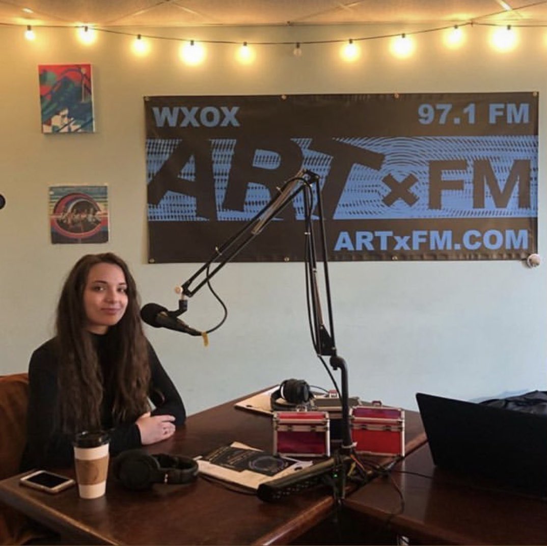 sarabandebooks's tweet photo. Did you catch designer Andrea Hansen on @ARTxFM this morning? She chatted with @AldyMilliken of @KMACMuseum about her Sarabande design. Its not too late to get tickets for Saturday’s #KMACCouture show! https://t.co/JZN7hVNYhh