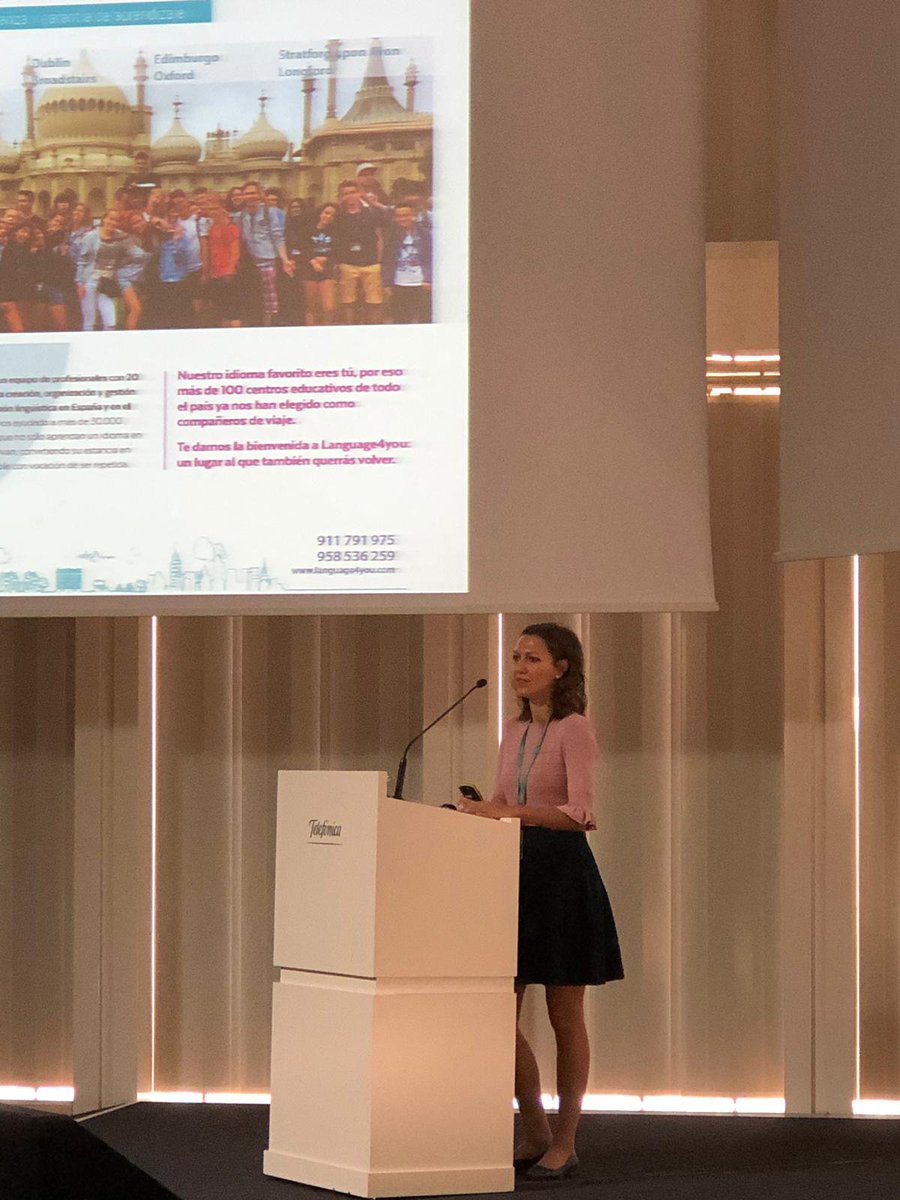 La directora ejecutiva de <a href="/Language4you/">Language4you Idiomas</a> <a href="/DariaKhnykina/">Daria Khnykina</a> ha hecho la presentación en #Barcelona de nuestros programas de inmersión lingüística ante los colegios de la Fundación <a href="/FTrams/">Fundació Tr@ms</a>, de la que somos empresa colaboradora. Estamos orgullosos de esta colaboración.