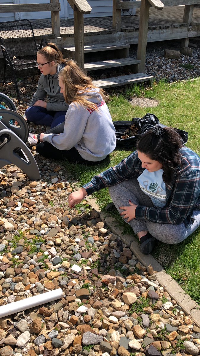 MsPohl's tweet photo. Making Monroe even more beautiful! #pcmserves https://t.co/FlICdbbUJI