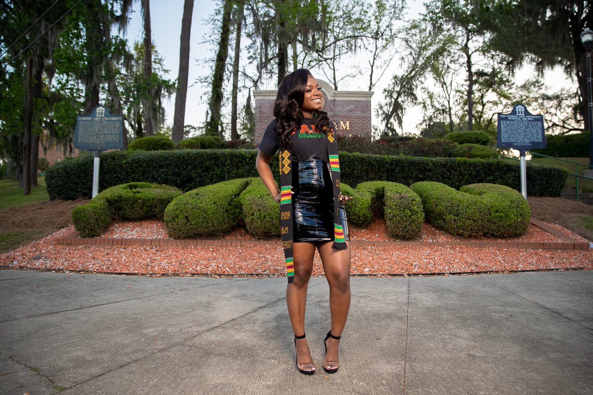 TiandraaaB's tweet image. Graduation is 17 days away 🎊🎉👩🏾‍🎓
#FAMU19 #May3rdWya #DegreedUp #PERIOD #FamuGirlsDoItBetter