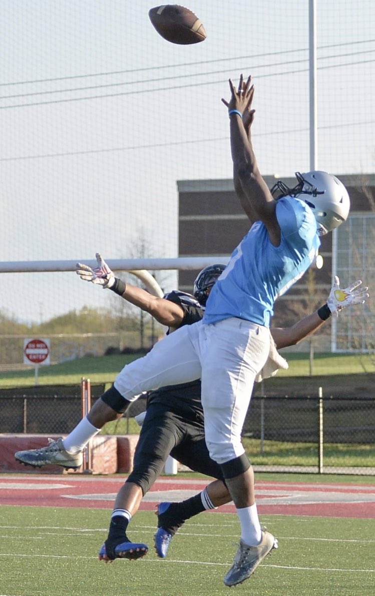 UniversalPFS's tweet image. Former Netflix “Last Chance U” star Isaiah Wright is now playing Semi-Pro for the Alcoa Alloys! #LastChanceU