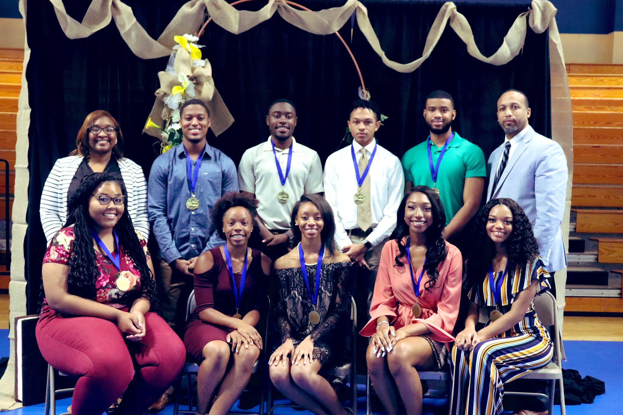 Velma Jackson High School on Twitter "Velma Jackson High School Top 10 Seniors 💙💛🎓 