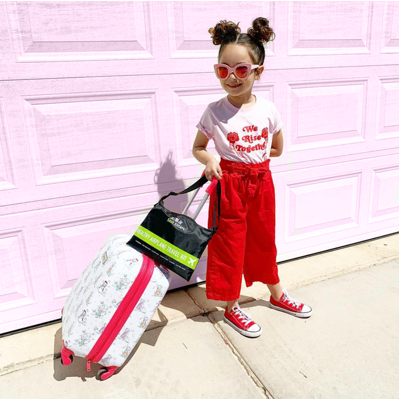 seatsitters's tweet photo. Now, THIS is traveling in style😍😎
📷@babyellestyle
#seatsitters #kidswhotravel #mamaapproved #style #travel #travelkit #kidfriendly #healthytravel #germfree #instakids #allergyfree #travelbag #airplane #travelgram https://t.co/dYp5qHKuV1