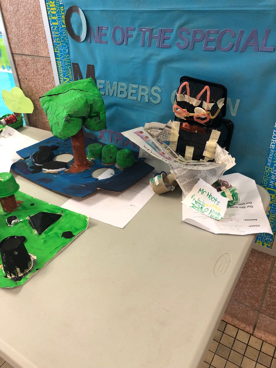 stacyandbob1's tweet image. To celebrate Earth Day students made recycled art. #masdproud