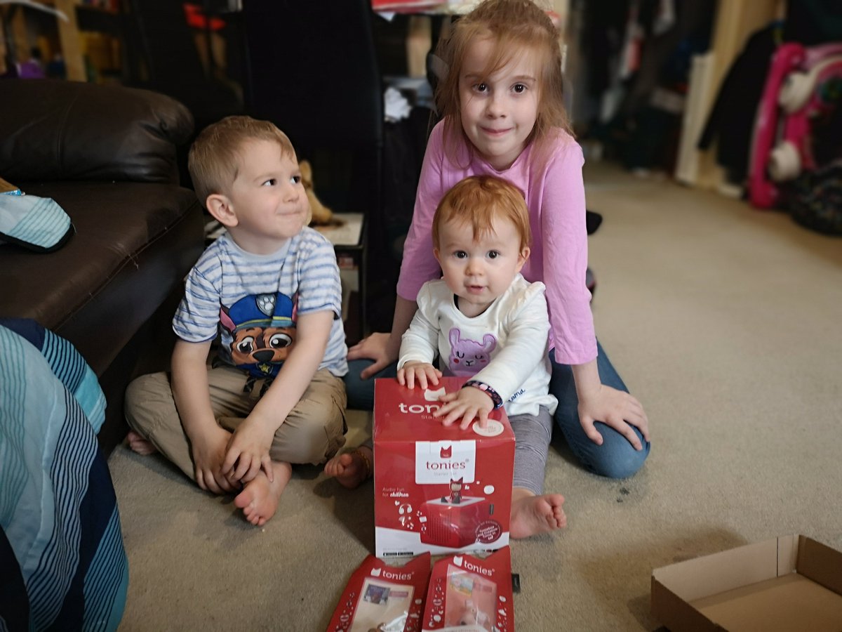 moomcgee87's tweet photo. @tonies_UK I was lucky enough to be selected to test at Toniebox and Tonies through TRND. It was really easy to set up, looks great and feels very durable. We set it up and straight away had the gruffalo on for the kids to enjoy.

#mytoniemoment https://t.co/DZeqeinmS4