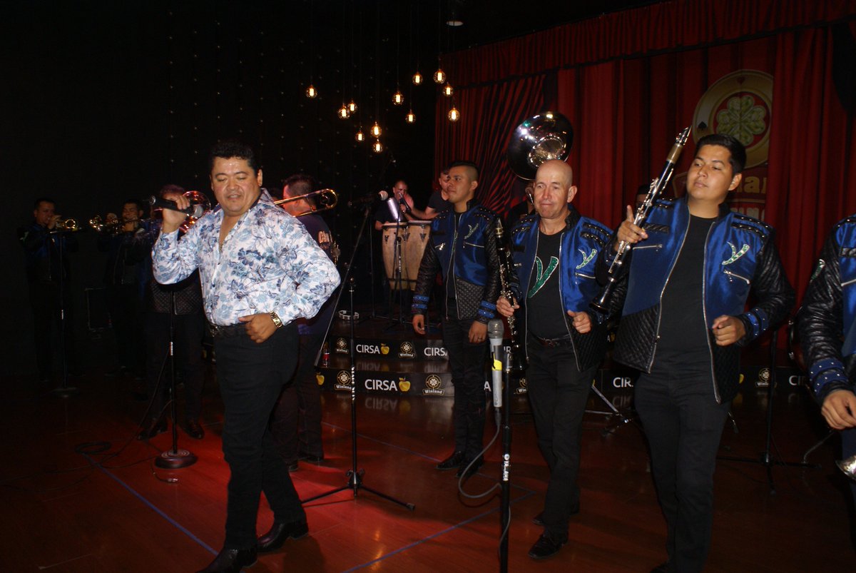 Magia899's tweet photo. Así se vivió el #MagiaEventoVIP en Winland Casino Guadalajara
¡Gracias a todos los ganadores por su asistencia y en especial a Chuyin Barajas Y Su Banda Azucarada por regalarnos una noche llena de sorpresas y diversión! https://t.co/2tWP6YKvbJ