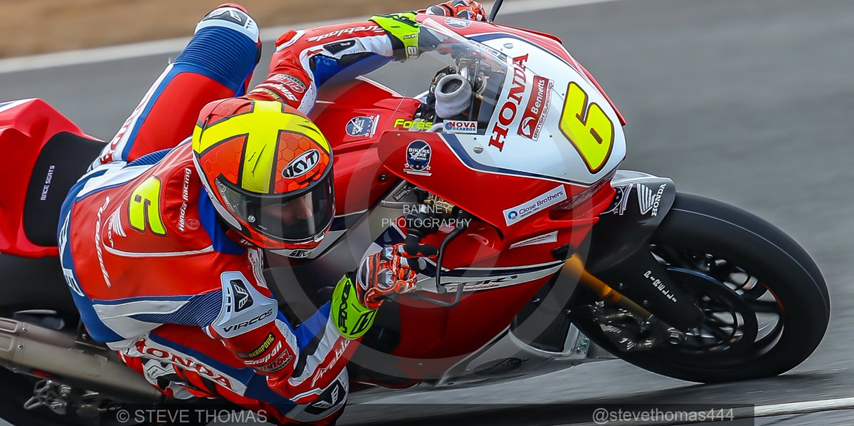 stevethomas444's tweet photo. Good evening , tonight its @XaviFores night have a great weekend @SilverstoneUK https://t.co/urVzuNM741