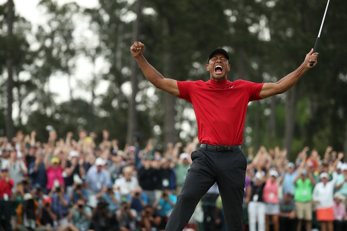 WilliamHill's tweet image. Which golfing comeback was better?

🔁 for Happy Gilmore vs Shooter McGavin
❤️ for Tiger Woods winning his fifth Masters Championship 

#Masters2019