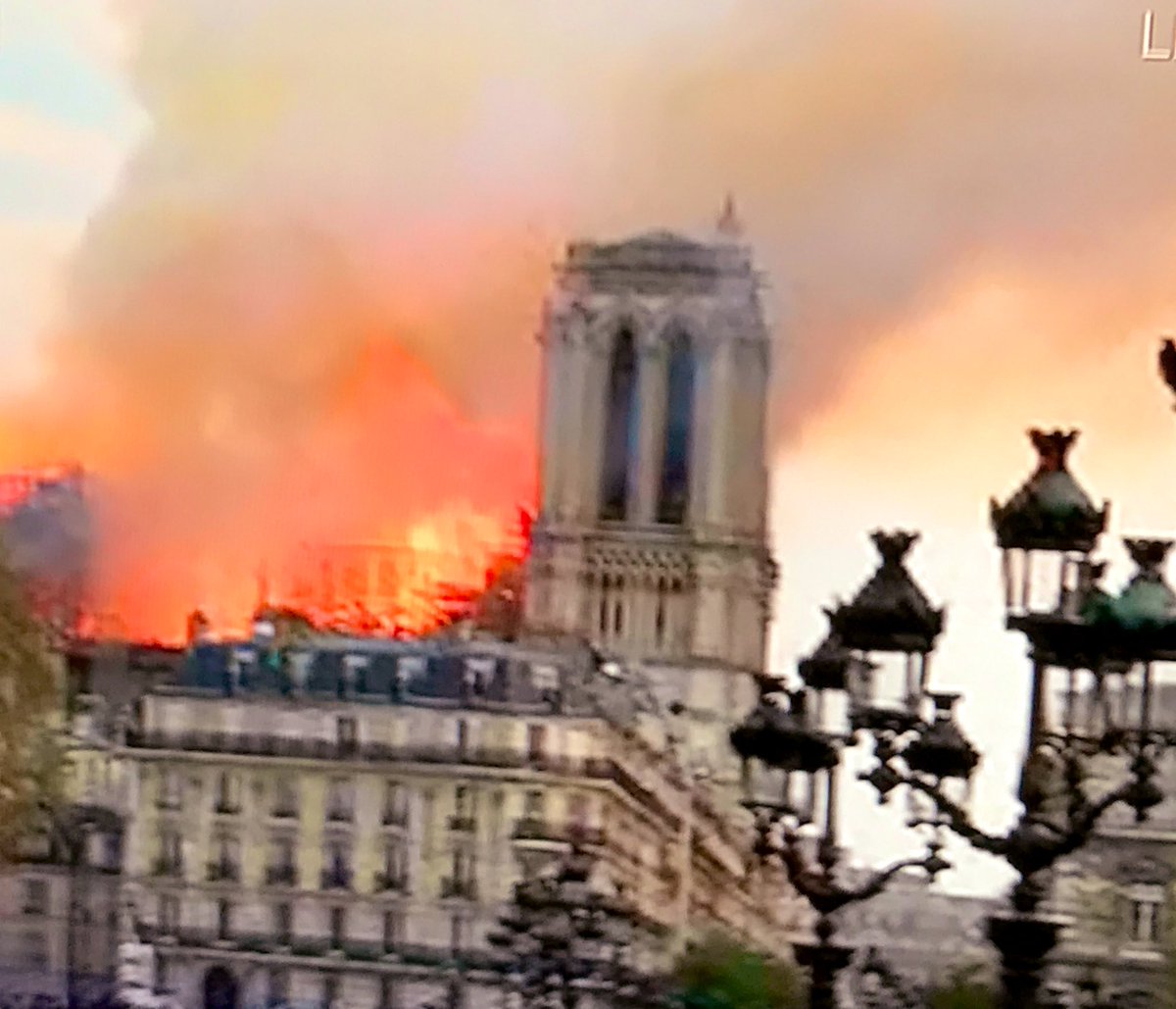 Sidération! Torpeur! Immense tristesse devant L’incendie de Notre-Dame de Paris!