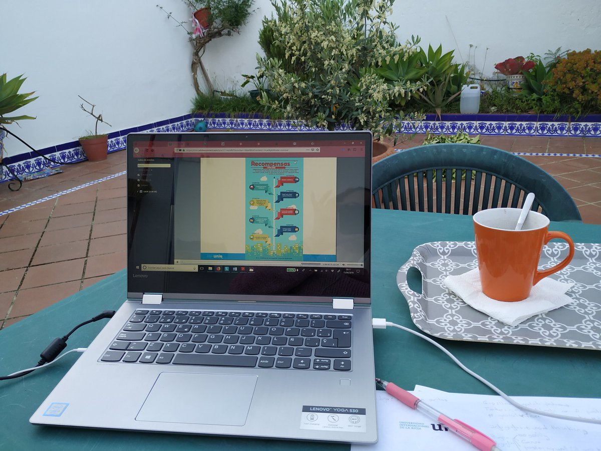 Virtutss's tweet photo. #fotic2 @psaenzvaliente #maratontic2 en casa de los papis se estudia mejor! https://t.co/kMpG3z4eCx