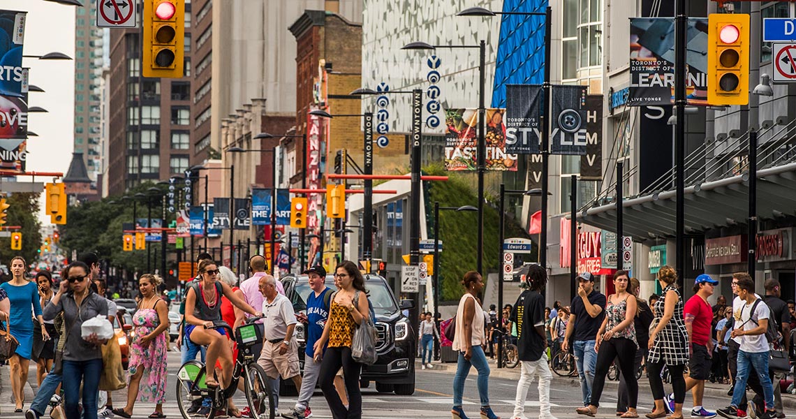 Один человек и много. Население рязани на 2022. Противоположные слова busy crowded polluted. Ответы по английскому языку match the adjectives to their opposites. Write the opposites ugly busy crowded polluted.