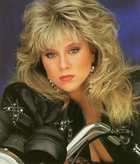 Happy Birthday to Samantha Fox who turns 53 today! 