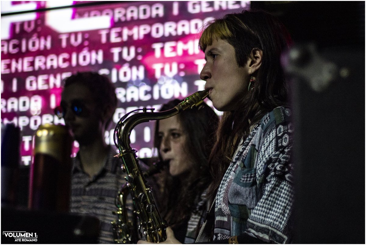 #CoberturaVol1 <12.04.2019>
#BanzaiFC salió de BaAs por primera vez y desembarcó en <a href="/bar_capitan/">Bar Capitán Meléndez</a> para presentar su disco "Generación TV: Temporada 1".
💻 Mirá las fotos 📲 bit.ly/2Ul79Ls
📸 @ashecarc pic.x.com/z7aiLOZr3S