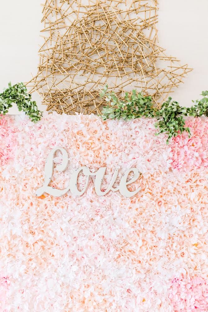 PhillySnapBooth's tweet photo. Check this flower wall available for rent in Philadelphia (include the Love sign) #flowerwallphiladelphia #flowerwallrental #partyinspo #partyideas https://t.co/G6w2SfNxPd