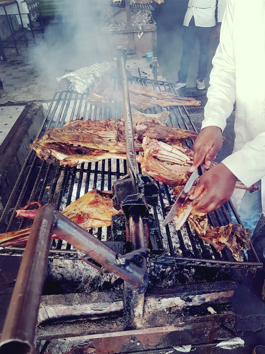 davie_mzalendo's tweet photo. @JumiaKenya Kachoma pale Kamakis bypass,
Leo we have made sure kameiva proper..All Jumies are welcome!
Kama imeweza weka RT na reply and support Chef mzalendo apate cooker ya kuji upgrade pale jikoni.
#RamtonsOnJumia @JumiaKenya https://t.co/o8malv8pNi