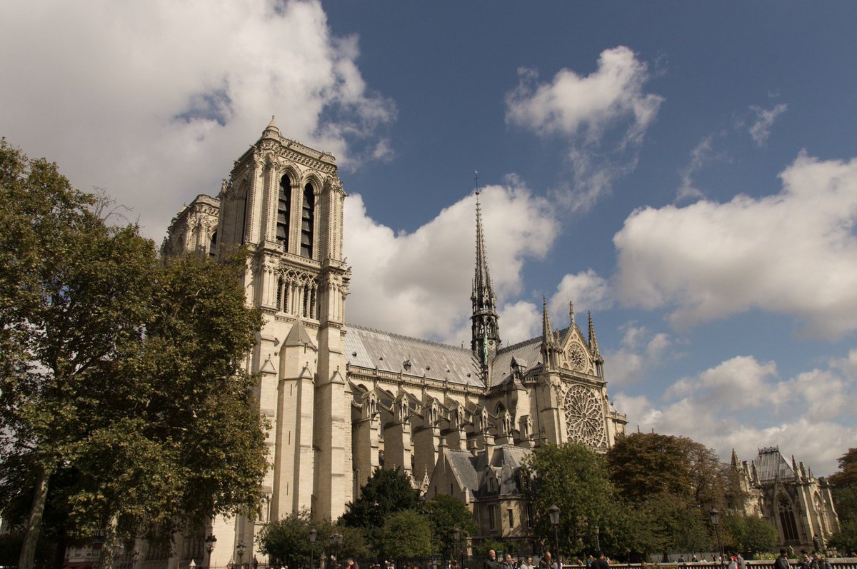 canadu's tweet photo. Took these in 2017 #notredamedeparis #NotreDameFire https://t.co/K9nsYIFfX0