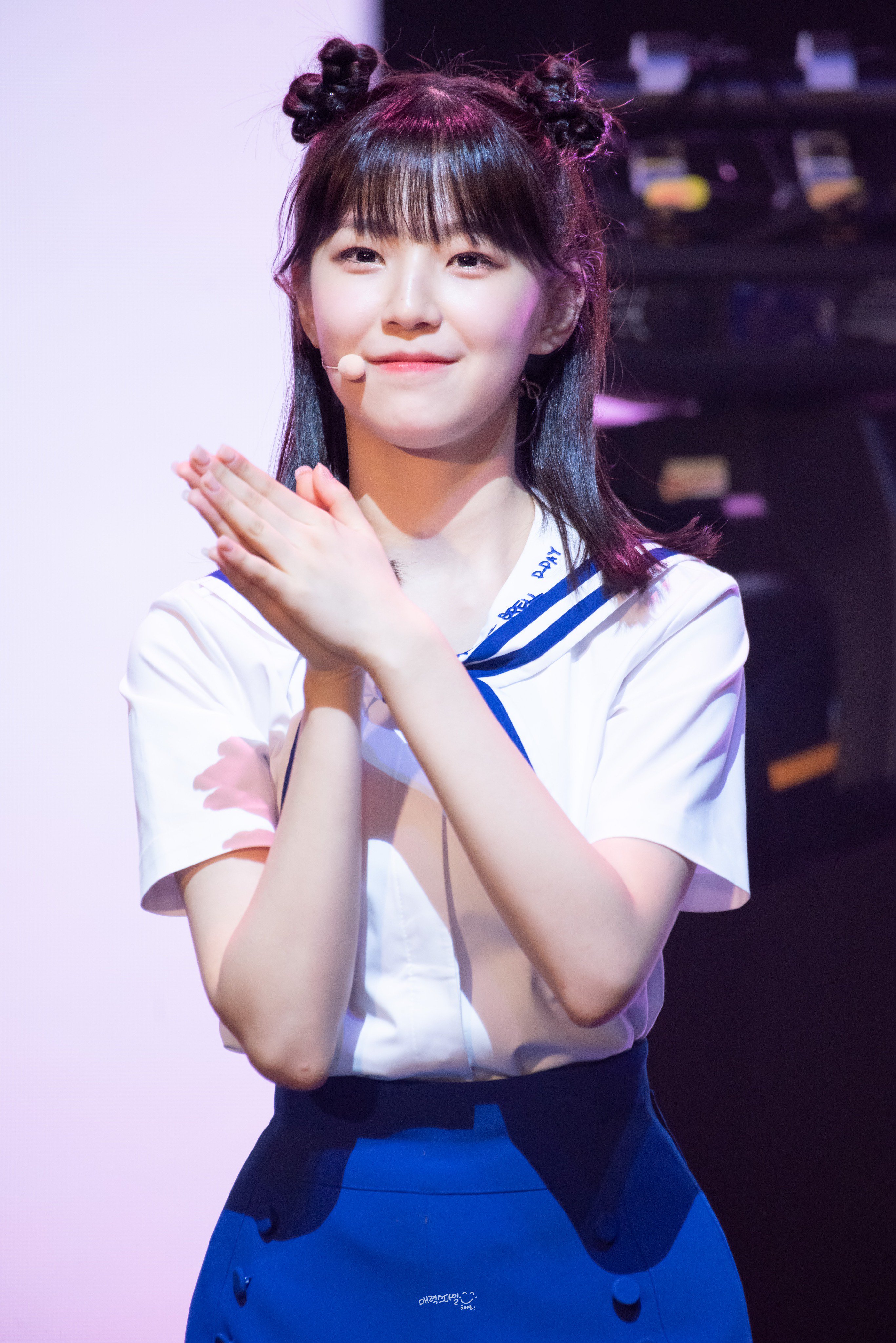 D4NzWd0UYAMHKkY.jpg:orig