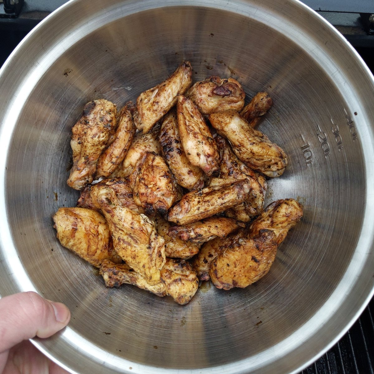 TheWilltoHunt's tweet photo. It's not been a great day but these perfectly smoked wings off the @camp_chef #SmokePro sure made for a good ending. 
#bbq #grilling https://t.co/VNqMtsjWUG