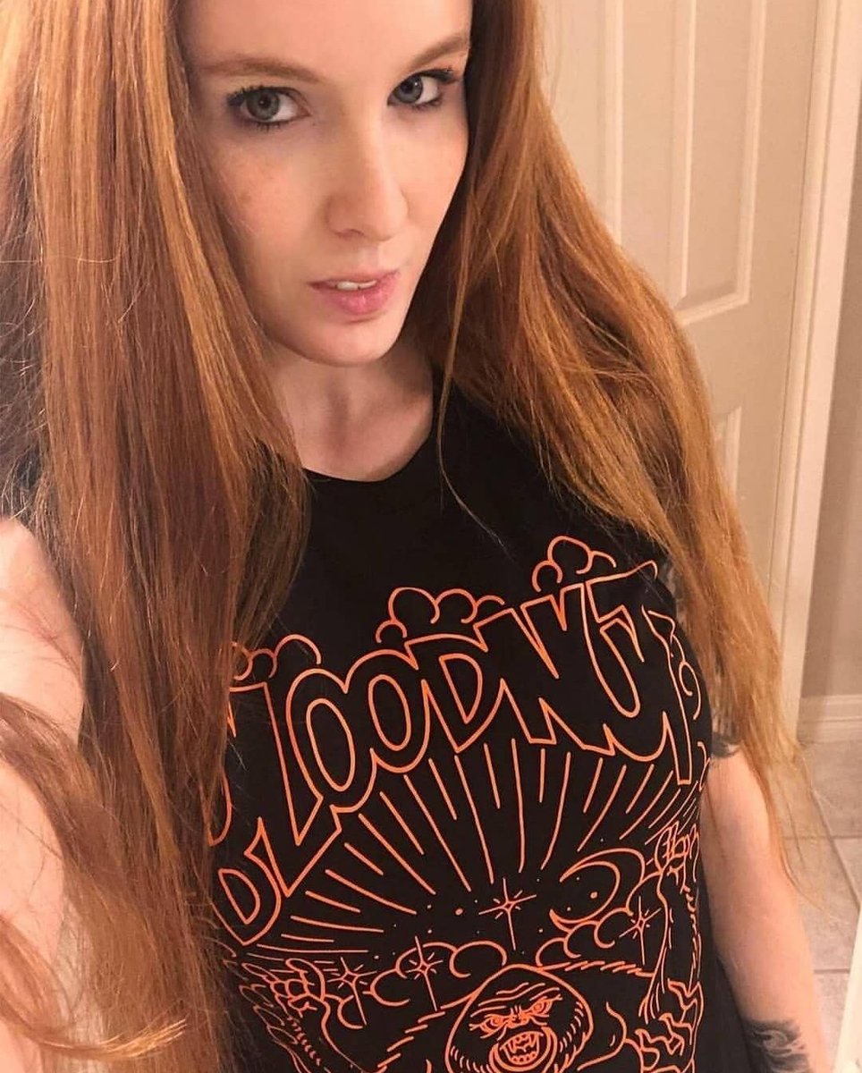 BloodnutBand's tweet photo. Give the absolute #dropdeadred @RealMamabeast a follow. She's new to the twitterverse https://t.co/YG3Z6f9X4b