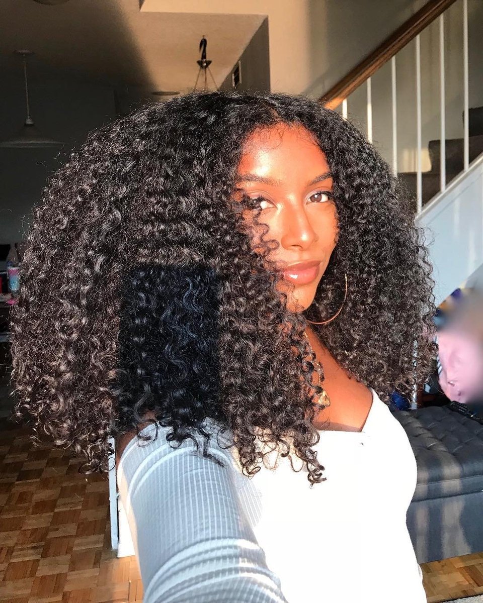 blessedwitkurls's tweet photo. @NaturalNeiicey 😍
#blessedwithkurls #curlyhair https://t.co/vS5yxs6c6u
