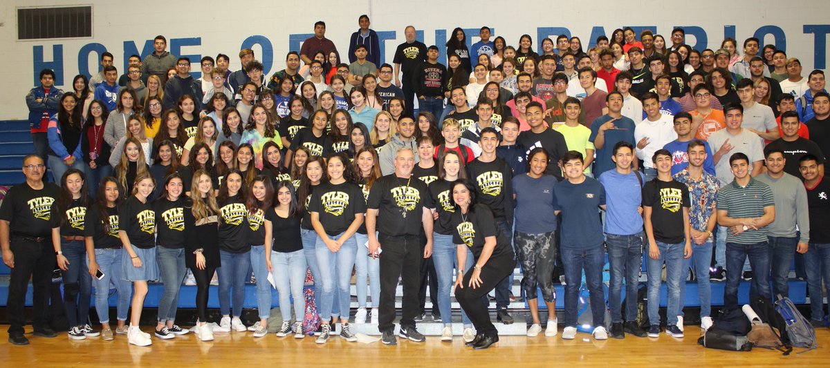 jackiehowell33's tweet image. Grateful to announce I have signed to further my academic and athletic career at Tyler Junior College. Thank you to everyone who came out to support! 💛🖤 #apachestrong