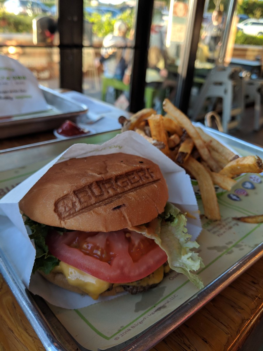 SarahJSherlock's tweet photo. #TaxDay deal from @BURGERFI 🤤 https://t.co/hFtIMFDPcP
