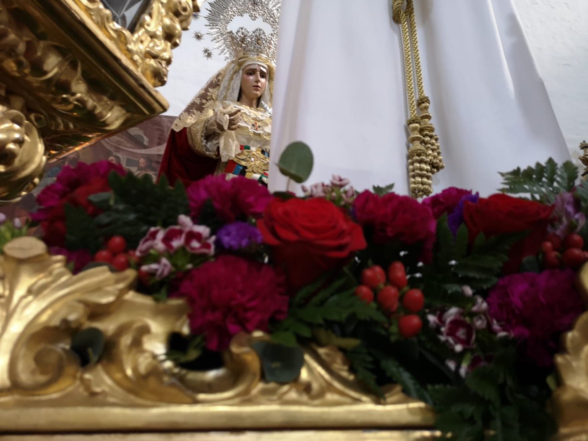PAMFLORISTERIA's tweet photo. Hermandad Jesús Cautivo, Cazalla de la Sierra #FloristeriaPabloMartinez https://t.co/OlC0A7xVLp