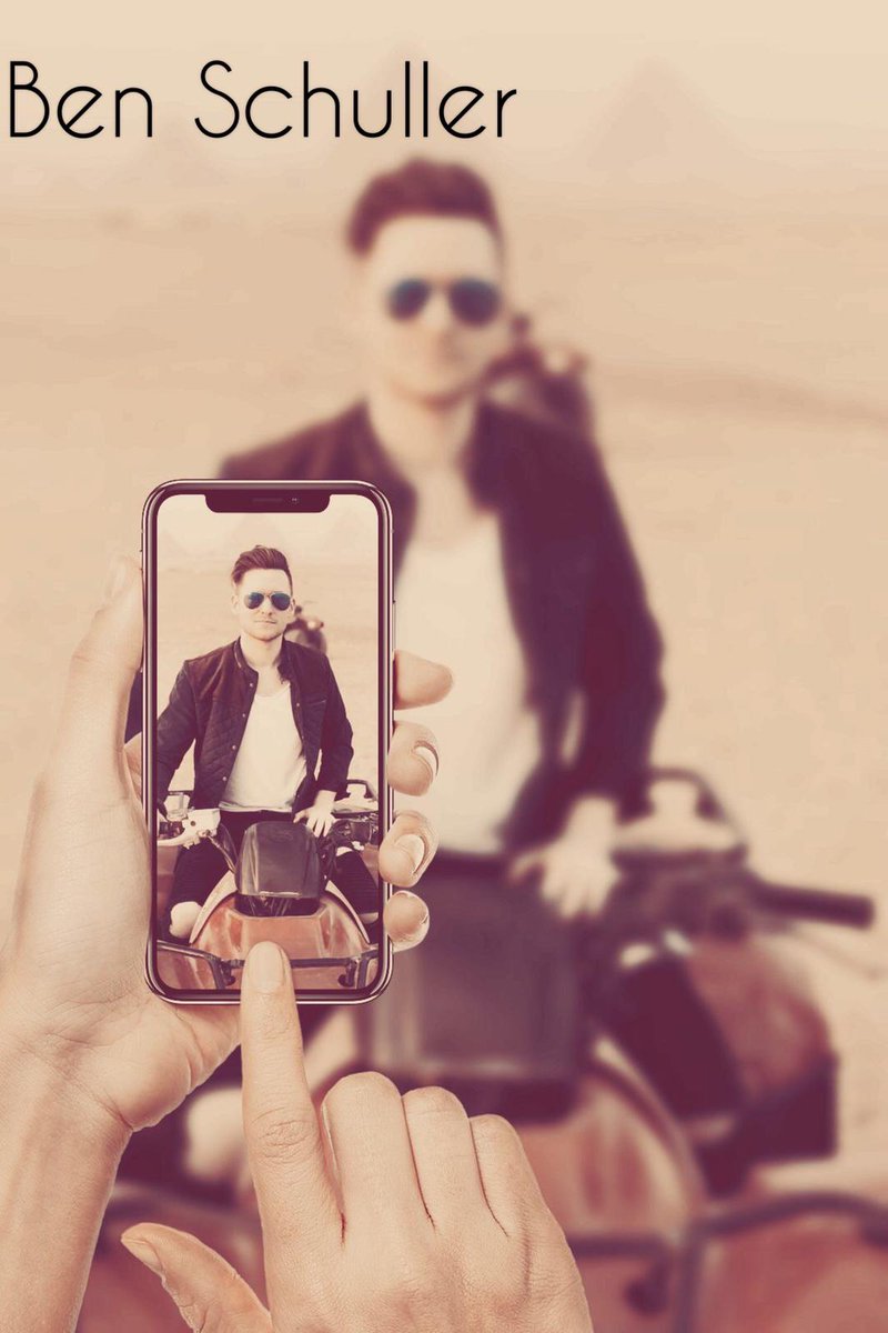ChantalKreft3's tweet photo. last post for a few days here on twitter... This are pictures from @HeyBenSchuller ...I did that myself ❤ #bestsinger #fan #lastpost #benschuller #heisnice #beautifulvoice https://t.co/Bj7RZBc7dd