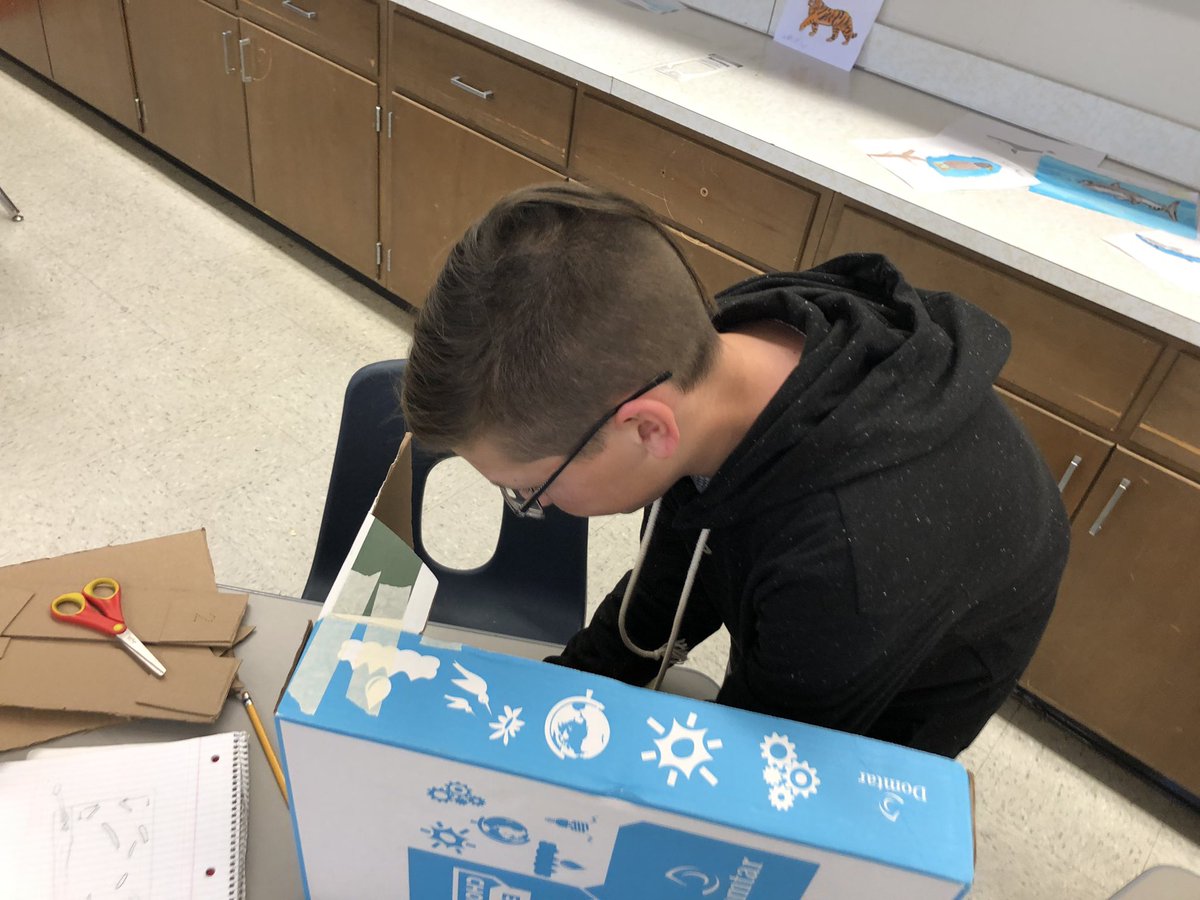 TeamBryant10's tweet photo. #innovation101 students started building their prototypes. We reflected at the end of class on how they were successful today, and every team said they were proud of their teamwork! I have to agree. It was amazing! #LindberghLearns https://t.co/BKDxESIi6H