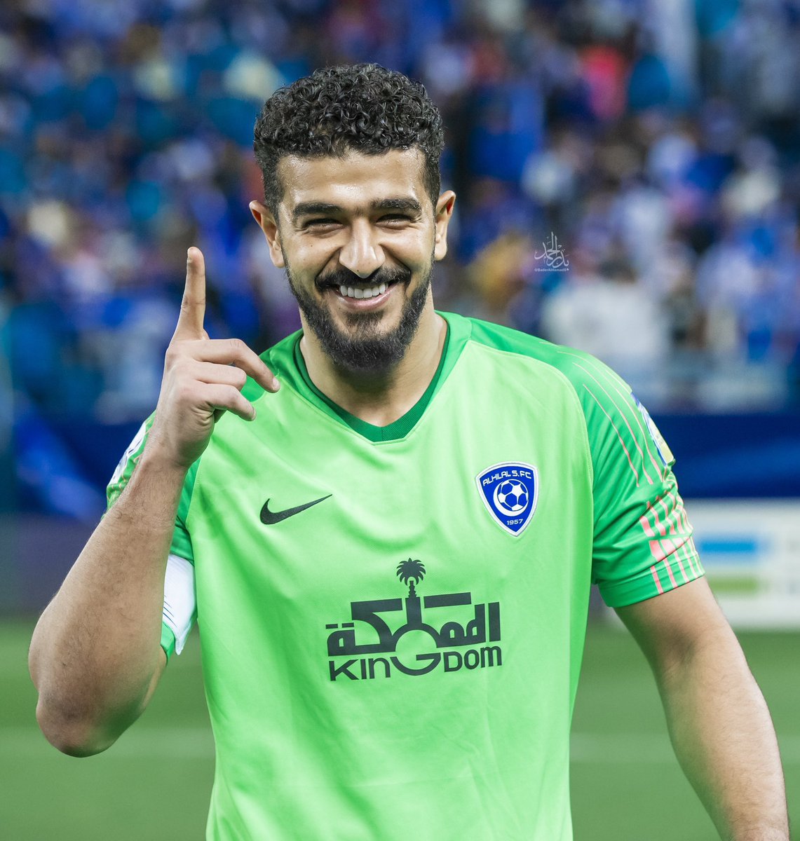 i_Drihm's tweet photo. في ظل سوء الفريق ككل، برز بينهم..
خفت نور الهلال، فشعّ نور عبدالله..!
قالوا أن الحارس هو "نصف" الفريق، لكن مع المعيوف أحيانًا الحارس هو "كل" الفريق..
أنقذ، أبدع، أمتع، تجلى، وحمل #الهلال على أكتافه، فطار به للنهائي..
كنت الأبرز، كنت بطلاً شامخًا..
شكرًا كثيرًا 💙.
#الهلال_والاهلي https://t.co/zjRJlKOOf6