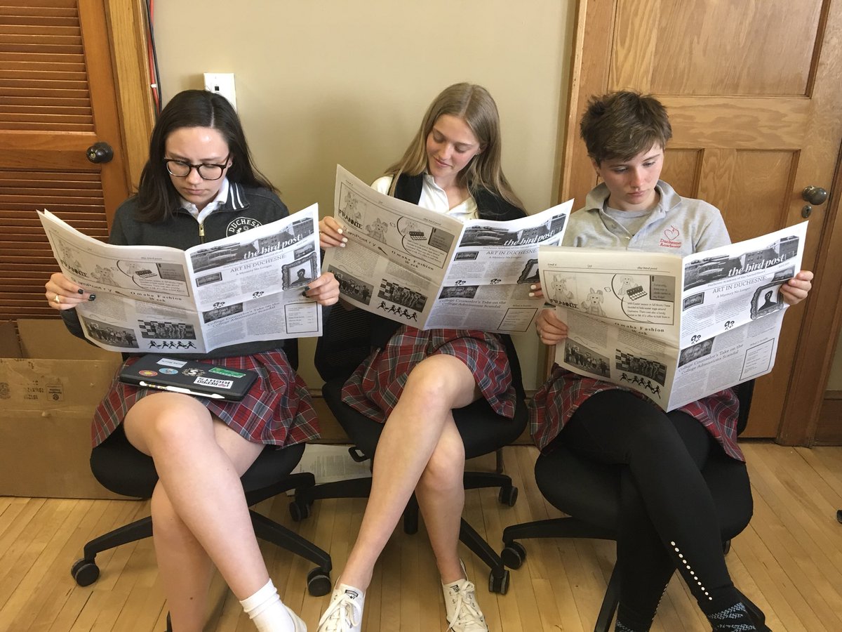 DA_Birdpost's tweet image. Even the interior design students can’t stop reading the new 12-page issue! #freshoffthepress