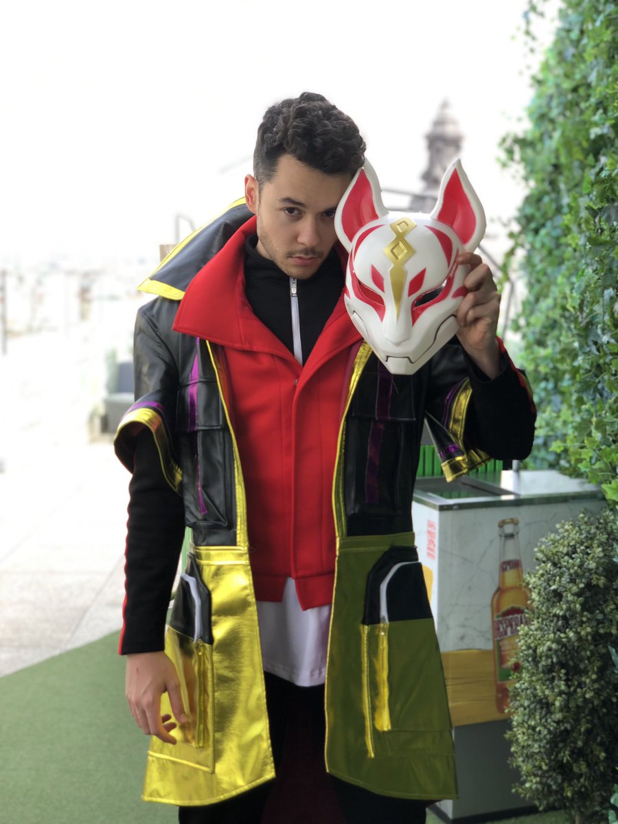 TheGrefg's tweet image. Se cumplen 24h desde la publicación del especial y os tengo que confesar algo...

He llegado a llorar de la emoción al ver este vídeo terminado después de tanto trabajo.

No sabéis lo que os agradezco el recibimiento y apoyo que le estáis dando. 

💎❤️