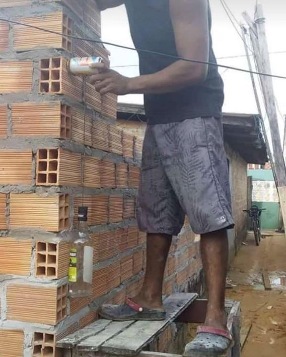 Humor Arquitectura tweet media