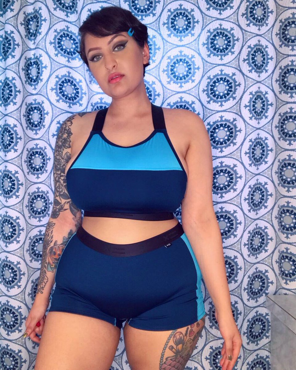 littlekachori's tweet photo. wearing some new goodies from @TomboyExchange ‘s swim collection 💙 #rbfalways https://t.co/OibawTszZq