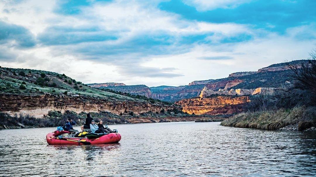 VisitGJ's tweet photo. Send your problems downstream, or maybe float downstream and leave your problems up the river. Either way, get out there! #sharegj
Photo by @ethanjohnball https://t.co/8AmJtJaL2G