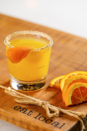 thelocalnaples's tweet photo. Tax Day is here &amp; so are we! (with the drinks of course) Join us for our daily happy hour from 4pm to 6:30pm 
#drinklocal #taxday #taxdaydrinks #thelocal #happyhour #localhappyhour https://t.co/r6jamiVAqN