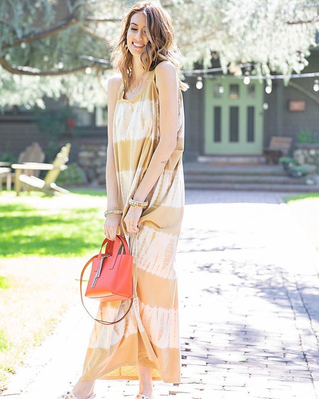 dusonconnection's tweet image. #MaxidressMonday Check out @easelonline 's latest spring collection today! .
.
#easel #boutiqueshopping #wholesale #b2b #maxidresses #spring #summer #stripes #tyedye #bohostyle