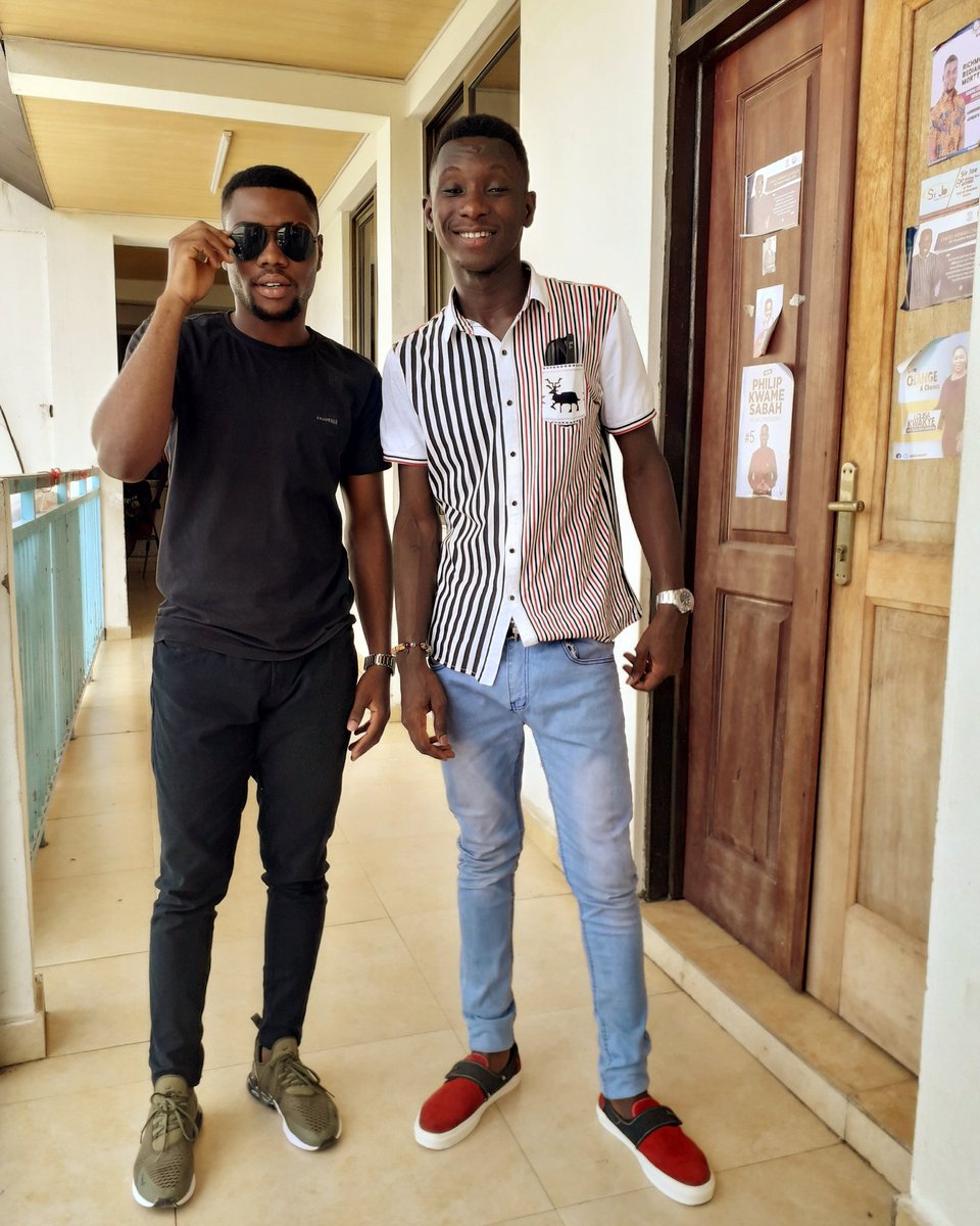 Eddypapsi's tweet photo. Holla 💙✈🇬🇭 https://t.co/kgEbY3aCTU
