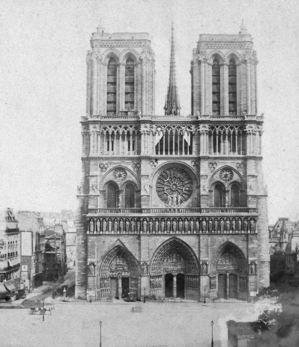 BuzzFeedNews's tweet photo. These historic images of Notre Dame show its eventful past
https://t.co/wUhAYUN5Co https://t.co/Nby8Sb7fqh